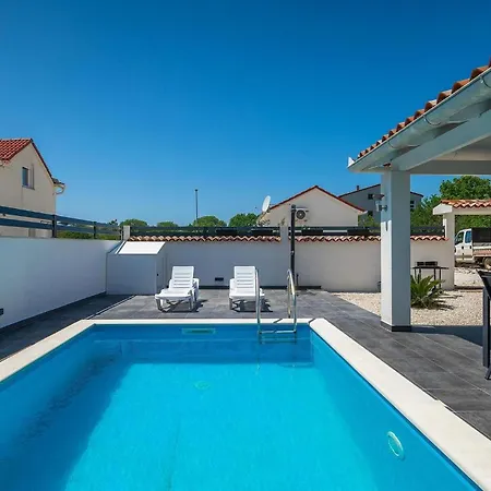 Holiday home Sarah Pula